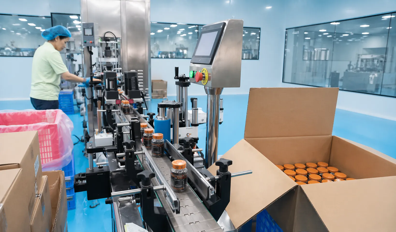 Private label gummy supplement packaging in bottles, pouches, and retail-ready formats